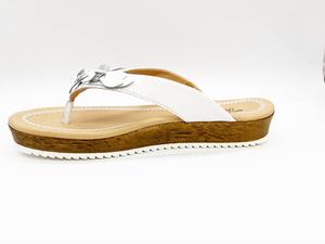 Napoli Flower Thong Slip On In White Bottero