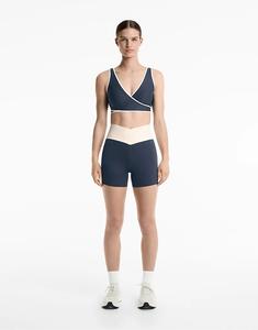 Леггинсы-шорты Oysho Perfect-adapt с высокой талией 10 см и V-образным вырезом на талии, темно-синего цвета