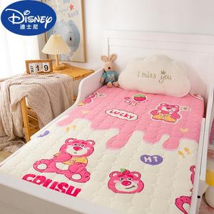 Disney Простыня на резинке 120х200 см, хлопок, стеганая, для матраса 3-9 см, цвет Strawberry Bear