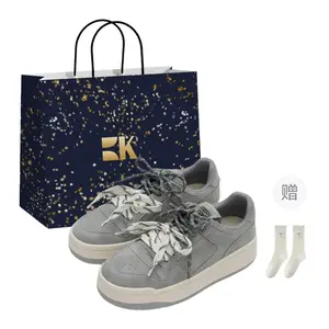 Boldi Kuki Женские противоскользящие износостойкие низкие скейтерские кеды с серой сумкой для покупок (в комплекте сумка и носки), цвет Gray (Shopping Bag Included-Socks)