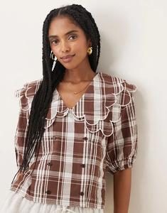 Блузка с клетчатым принтом Neon Rose и фестончатым воротником бежевого цвета