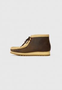 Ботинки Clarks Originals WALLA, Beeswax/Brown