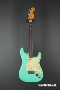 Fender Custom Shop 59 Stratocaster Rosewood Journeyman Super Faded Aged 2025 - Морская пена зеленая (Код 1926NG)