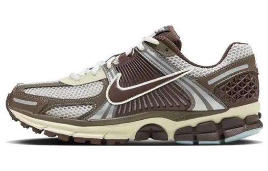 Кроссовки Nike Air Zoom Vomero 5, коричневый