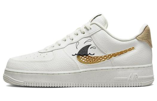 Кроссовки Nike Air Force 1 Low '07 LV8, белый/золотой