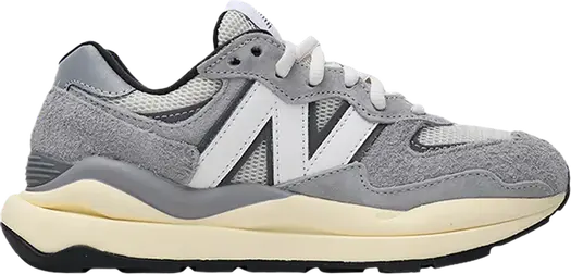 Кроссовки New Balance 57/40 'Grey White Black', серый