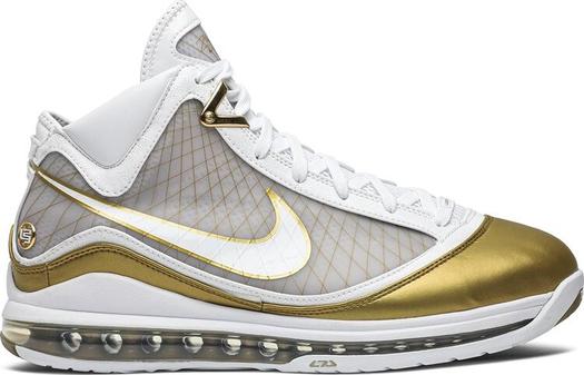 Кроссовки Nike Air Max LeBron 7 Retro QS 'China Moon' 2020, золотой