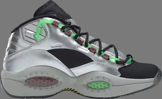 Кроссовки illumination's minions x question mid 'gru's lab' Reebok, серебряный
