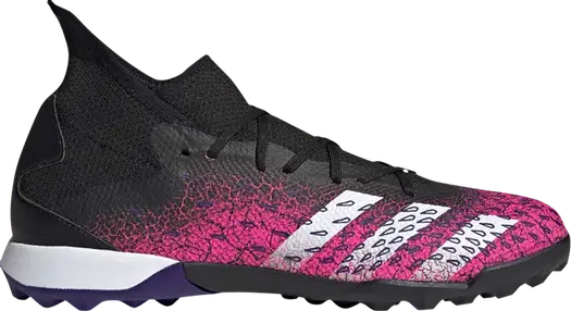 Кроссовки Adidas Predator Freak.3 TF 'Demonscale - Shock Pink', розовый