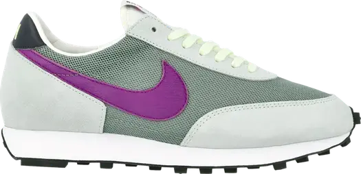 Кроссовки Nike Daybreak SP 'Silver Pine Hyper Violet', зеленый