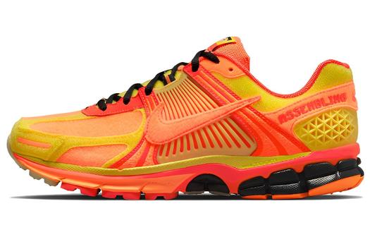 Кроссовки Nike Zoom Vomero 5, оранжевый