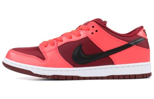 Кроссовки Nike SB Dunk Low, красный/розовый