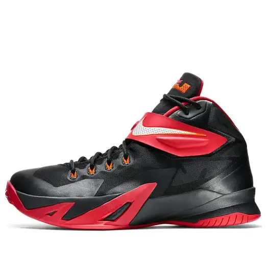 Кроссовки Nike LeBron Zoom Soldier 8 'Black Varsity Red', черный