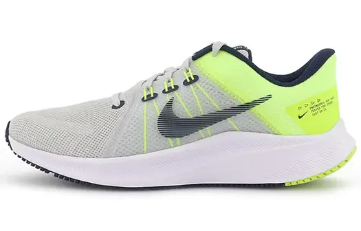 Мужские беговые кроссовки Nike Quest 4