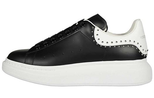 Кроссовки Alexander McQueen Oversized Black Studs