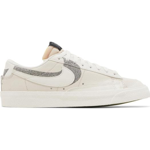 Кроссовки Nike Blazer Low 77 Premium Halloween, кремовый
