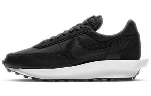 Кроссовки Nike x Sacai LDWaffle, черный/белый