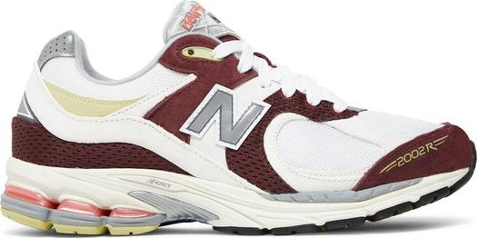 Кроссовки New Balance Up There x 2002R 'Backyard Legends II', красный