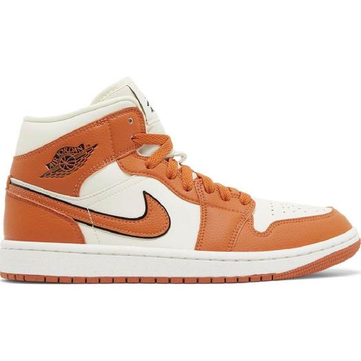 Кроссовки Wmns Air Jordan 1 Mid SE Sport Spice, оранжевый/светло-бежевый