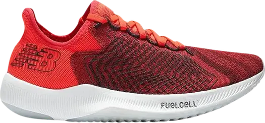 Кроссовки New Balance FuelCell Rebel 2E Wide 'Red', красный