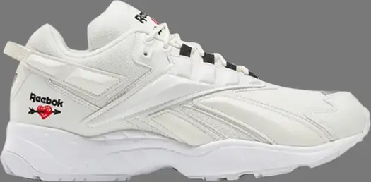 Лимитированные кроссовки intv 96 'chinese valentines day - chalk' Reebok, белый