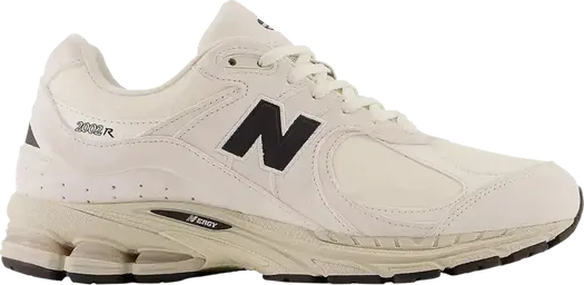 Кроссовки New Balance 2002R 'White Fur', кремовый