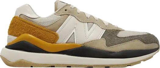 Кроссовки New Balance 57/40 'Moon Ash Golden Hour', кремовый