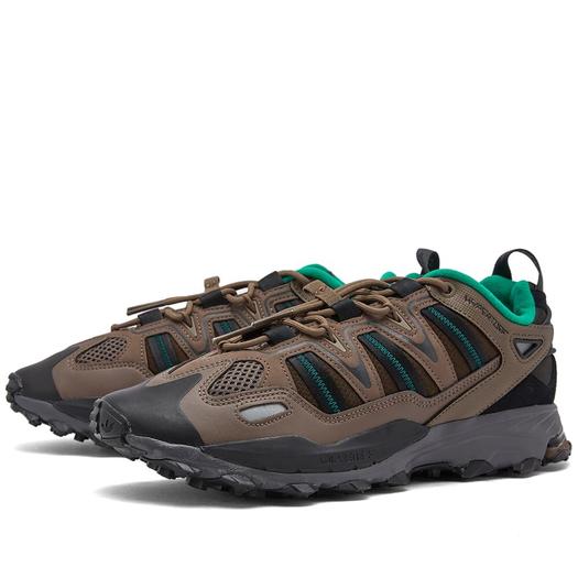 Кроссовки Adidas Hyperturf, коричневый/черный