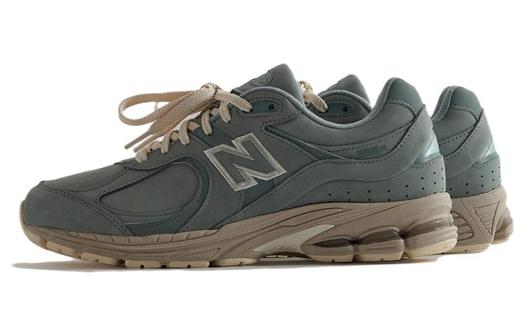 KITH x New Balance 2002R Фисташковый