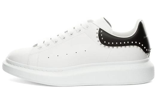 Кроссовки Alexander McQueen Oversized White Studs