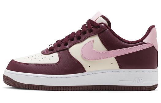 Кроссовки Nike Air Force 1 '07, бордовый/розовый