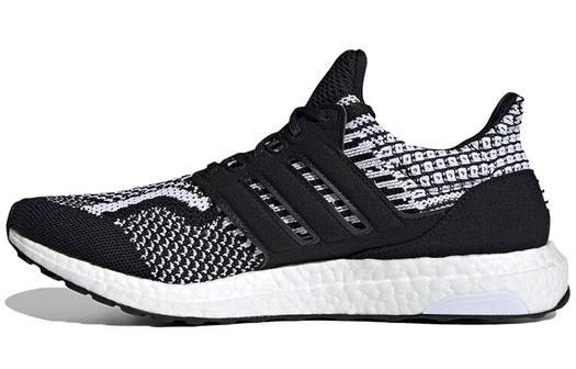 Кроссовки для бега Adidas Ultraboost 5.0 унисекс