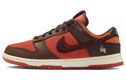Кроссовки Nike Dunk Low Retro PRM, красный/коричневый