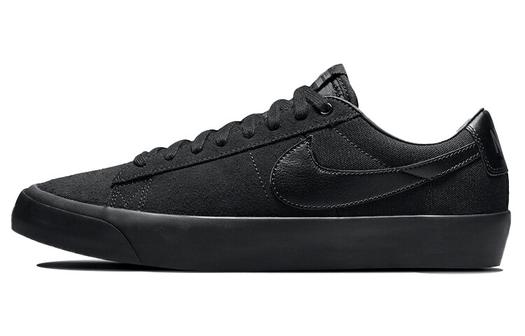 Кроссовки Nike SB Zoom Blazer Low Pro GT, черный