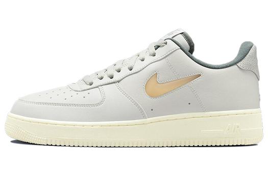 Кроссовки Nike Air Force 1 '07 Jewel, светло-серый/кремовый