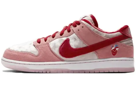 Кроссовки Nike SB Dunk Low StrangeLove Skateboards
