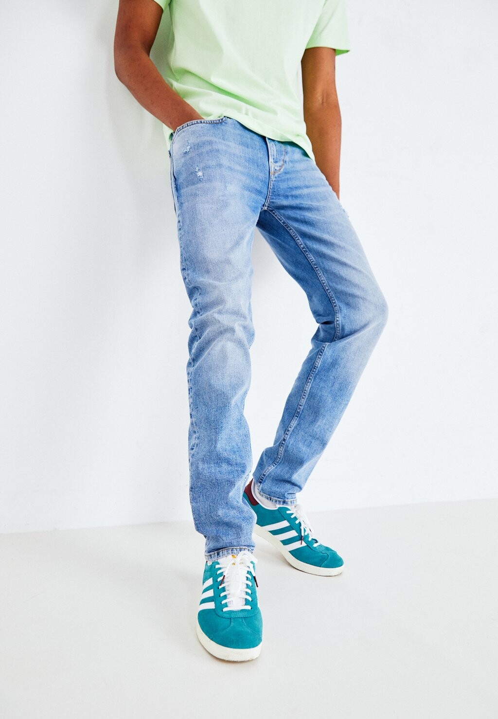 

Джинсы приталенного кроя Pepe Jeans, цвет blue denim