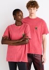 

Базовая Футболка CREST TEE UNISEX Bdg Urban Outfitters, красный