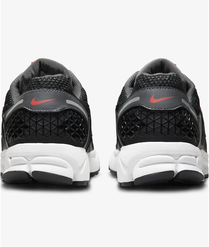 Мужские кроссовки Summit Nike Zoom Vomero, белый/черный/красный/серый — фото 3