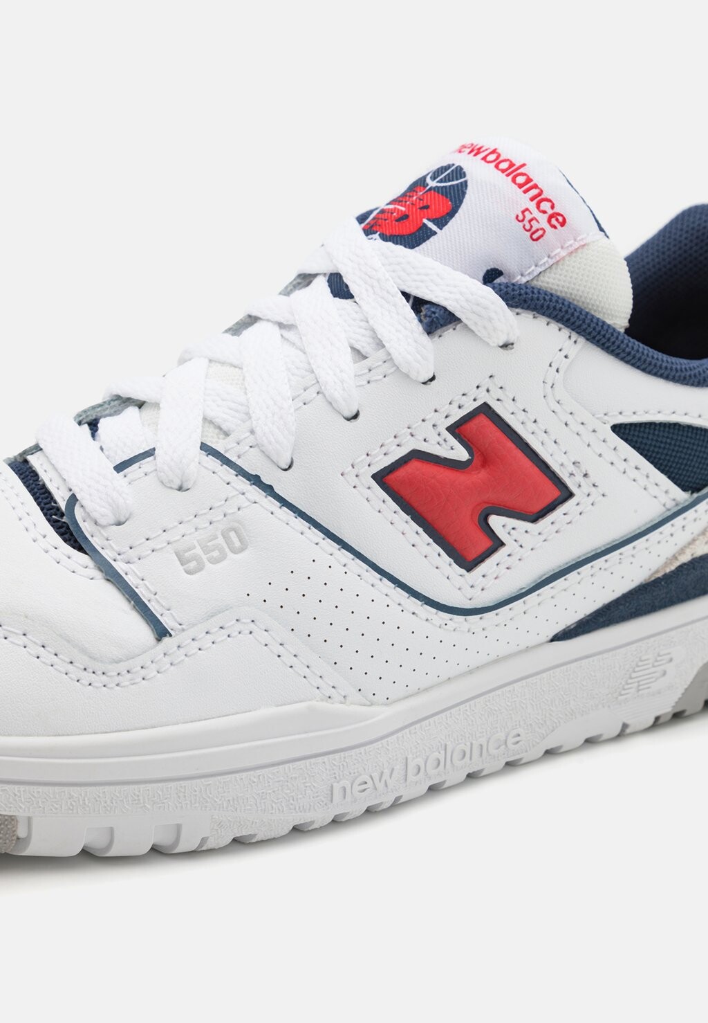 

Кроссовки на шнуровке 550 UNISEX New Balance, белый