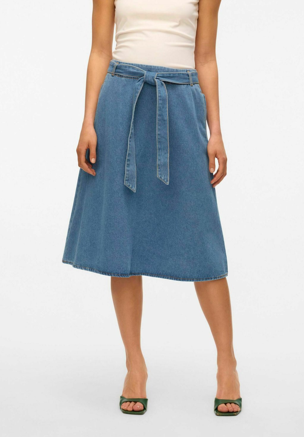 

Джинсовая юбка VMJOLENE HOHE TAILLE MIDI - A-line skirt Vero Moda, цвет Medium Blue Denim