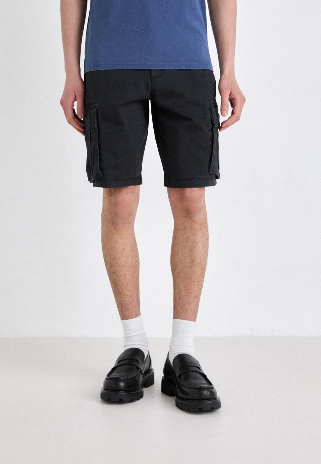

Шорты GAP, черный