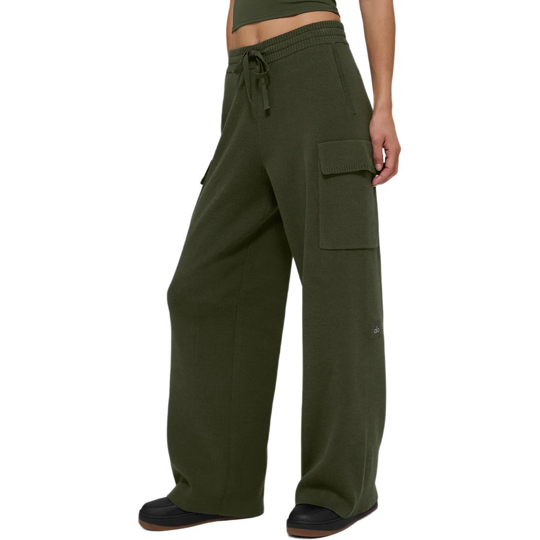 

Женские повседневные брюки цвета айвори Alo Yoga, оливковый