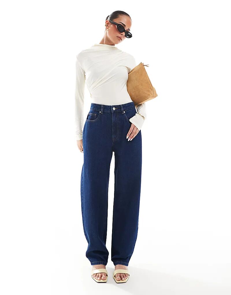 

Джинсы-бочонки цвета индиго ASOS DESIGN