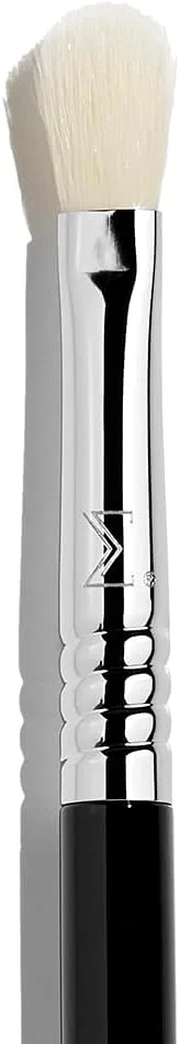 Кисть для растушевки Sigma Beauty E27 Detail Blending Brush, 1 шт, черный — фото 2