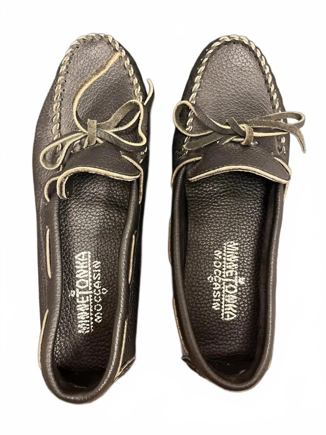 Minnetonka Мужские мокасины-лоферы с закругленным носком, черные — фото 2