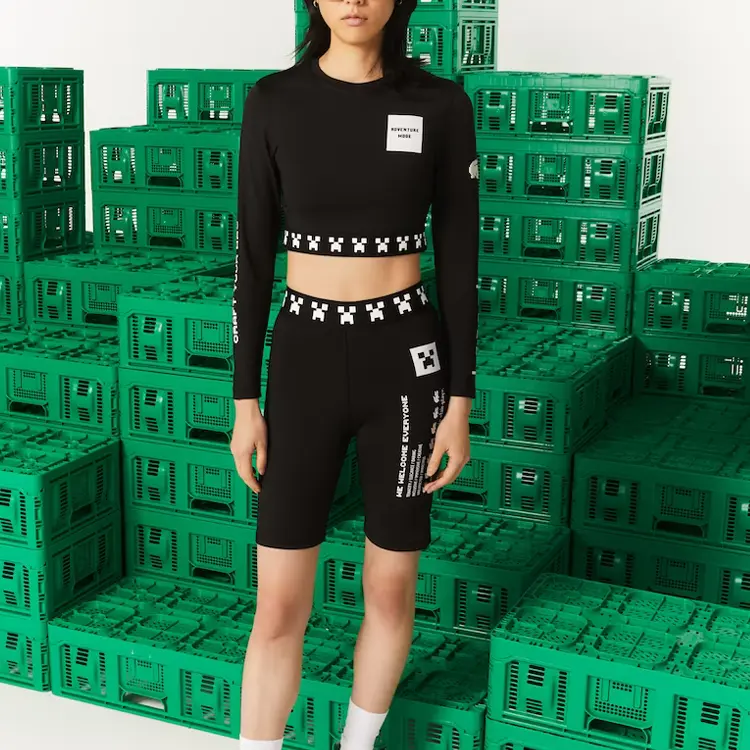 LACOSTE Женские повседневные шорты черного цвета — фото 3