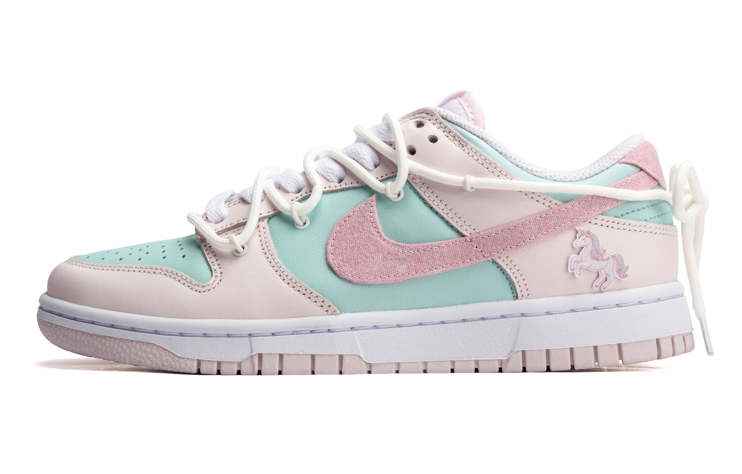 

Женские кроссовки для скейтбординга Nike Dunk