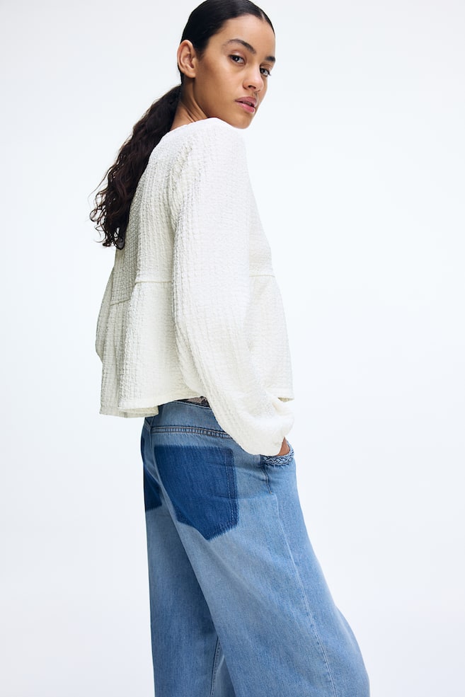 

Мятая рубашка с завязками H&M, бежевый