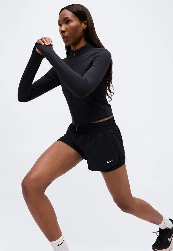 Шорты спортивные Nike Performance, черно-белые — фото 4